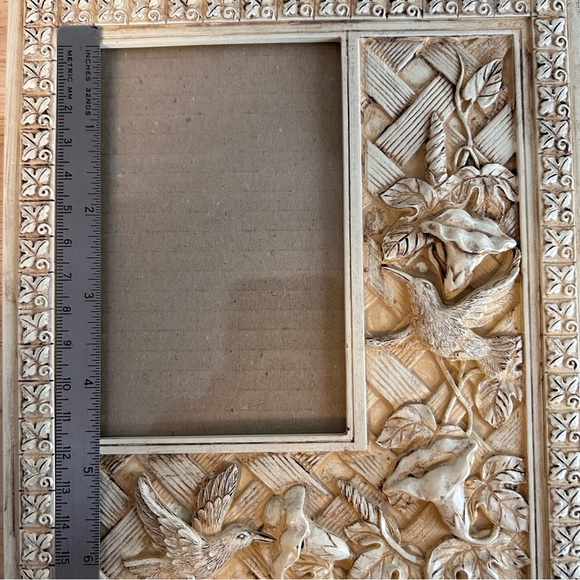 Vintage Picture Frame Resin and Glass Taiwan Hummingbirds - Picture 5 of 9